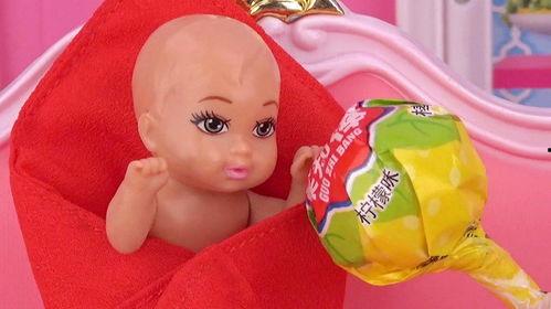 小孩吃棒棒糖视频,孩子品尝棒棒糖的欢乐时光
