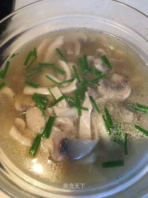 菌菇汤的做法视频,菌菇汤视频教程，美味营养一步到位
