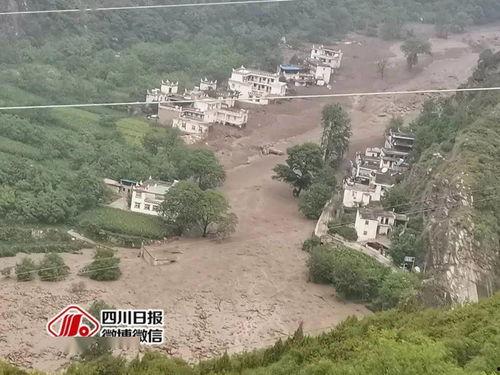 最新泥石流视频,救援行动紧张进行