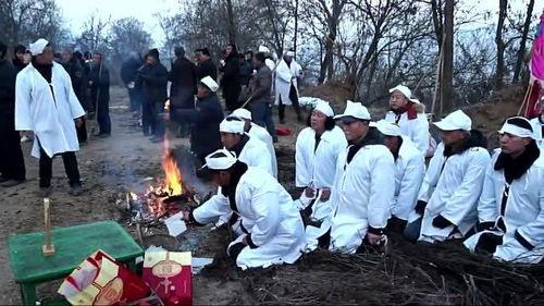 农村办丧事视频,传统仪式与现代变迁的交织