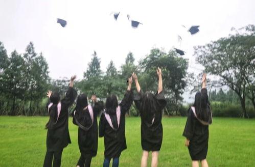 毕业催泪视频,那些难忘的青春瞬间