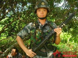 军人走正步视频,军人走正步的英姿飒爽瞬间