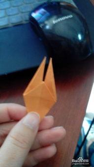 叠千纸鹤视频,浪漫手工艺术品的制作过程