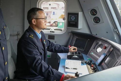 驾驶火车视频,穿梭时空的钢铁巨兽之旅