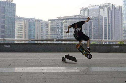 滑板怎么滑视频,跟随视频轻松学会滑板技巧