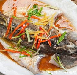 蒸鲈鱼的做法视频,简单美味，轻松掌握的烹饪技巧