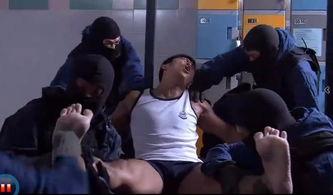 被挠脚心的视频,笑料百出！