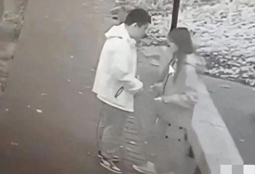 情侣野外视频,情侣甜蜜视频回顾