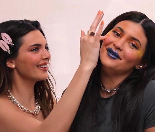 化浓妆视频,打造惊艳妆容的秘诀解析