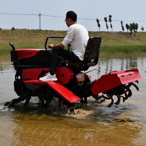 打田机视频,打田机高效作业现场实况解析