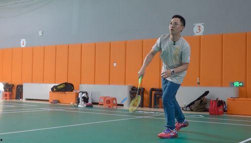 羽毛球穿线视频,跟随视频学习专业穿线方法