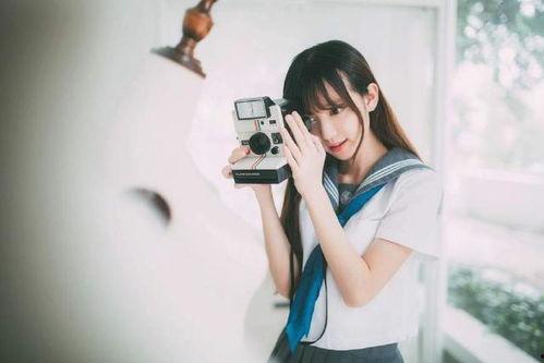 女生白袜视频,探寻女生视频中的时尚魅力