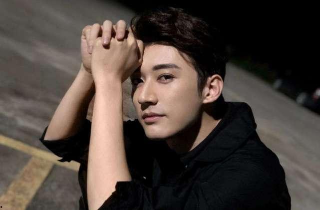 刘学义吃瓜爆料图片高清,高清图片揭秘娱乐圈幕后真相